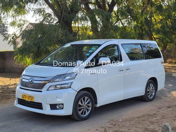 2013 Toyota  Vellfire