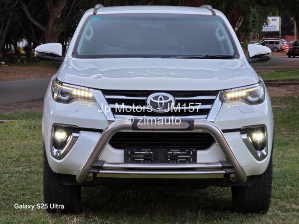 2018 Toyota  Fortuner