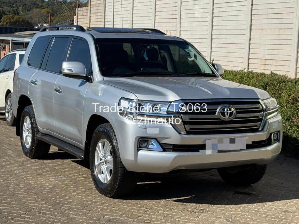 2018 Toyota  Landcruiser 200 VX
