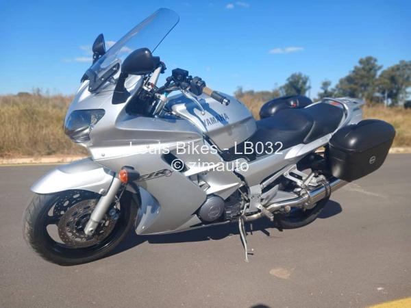 2002  FJR1300