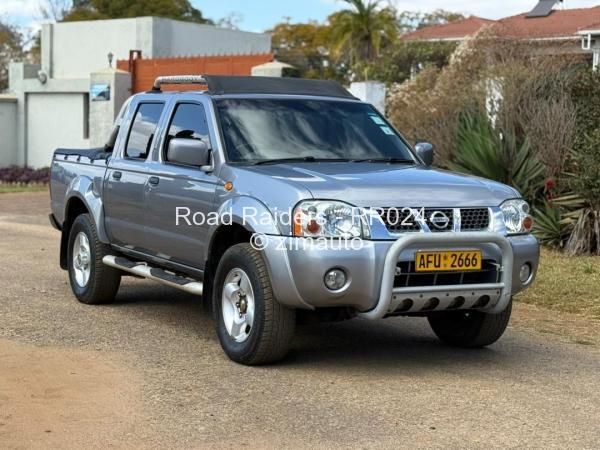 2012 Nissan  Hardbody