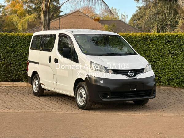 2016 Nissan  NV200