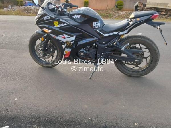 2021 Kawasaki MT400cc