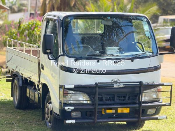 2010 Toyota  Dyna
