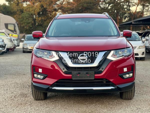 2018 Nissan  X-Trail