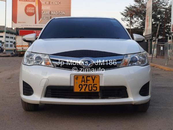 2014 Toyota  Axio