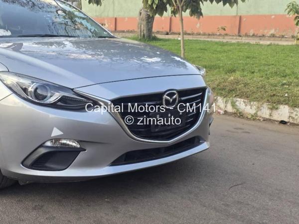 2016 Mazda  axela