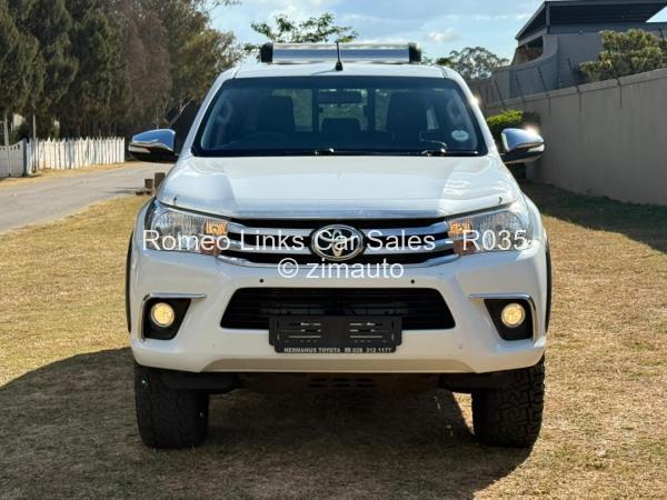 2016 Toyota  HILUX GD6