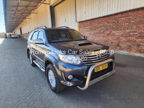 2013 Toyota  Fortuner