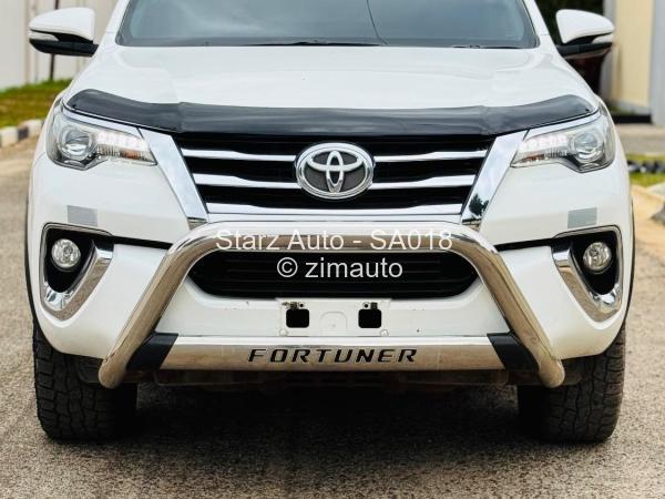 2017 Toyota  Fortuner