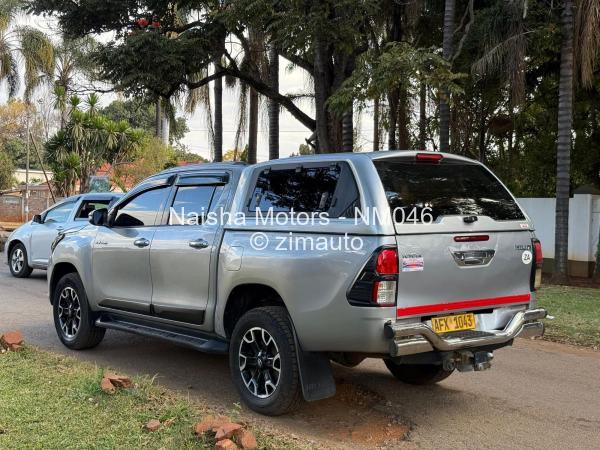 2017 Toyota  HILUX GD6
