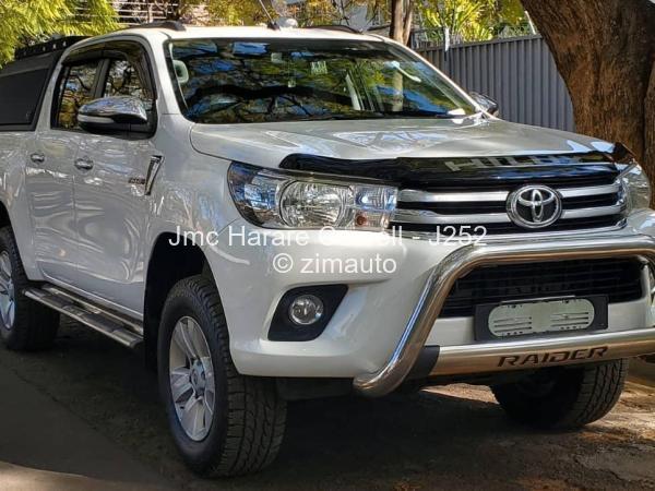 2017 Toyota  Hilux