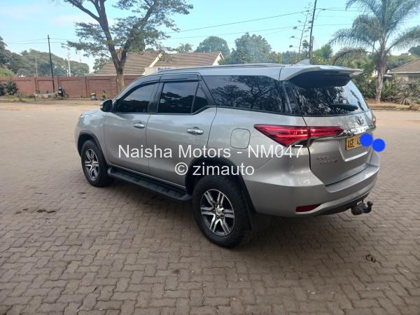 2017 Toyota  Fortuner
