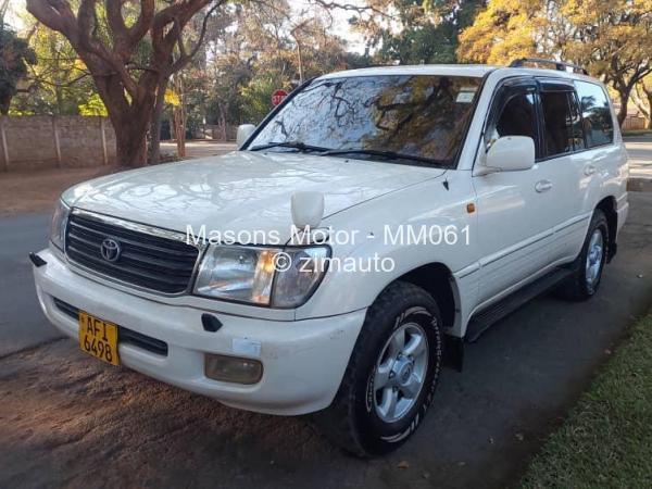 2000 Toyota  Land Cruiser 100