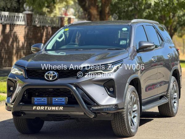 2023 - Toyota  Fortuner