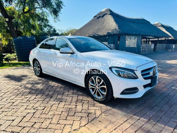 2015 - Mercedes Benz C200