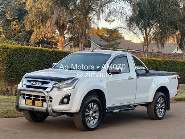 2017 Isuzu  KB300