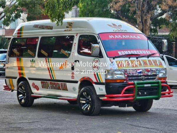 2000 Toyota  Hiace