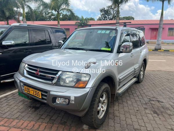 2000 Mitsubishi  Pajero