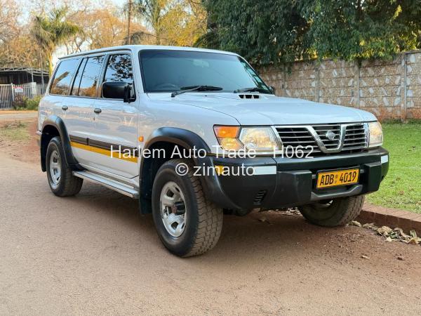 2013 Nissan  Patrol