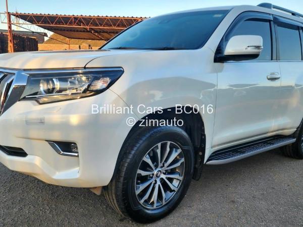 2019 Toyota  Land Cruiser Prado