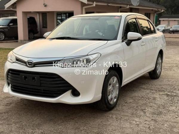2016 Toyota  Axio