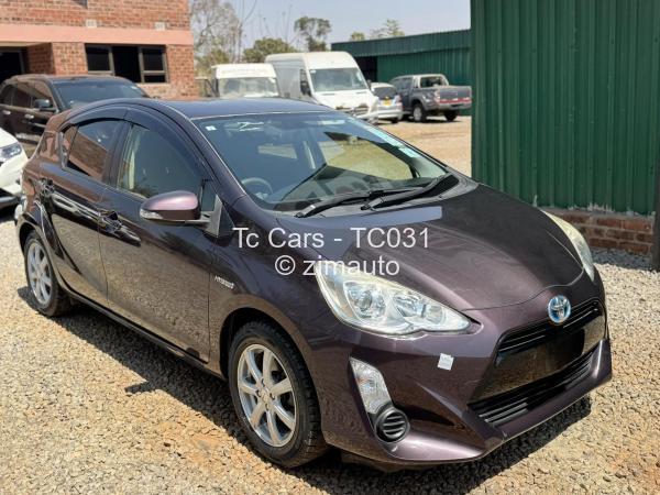 2015 Toyota  Aqua
