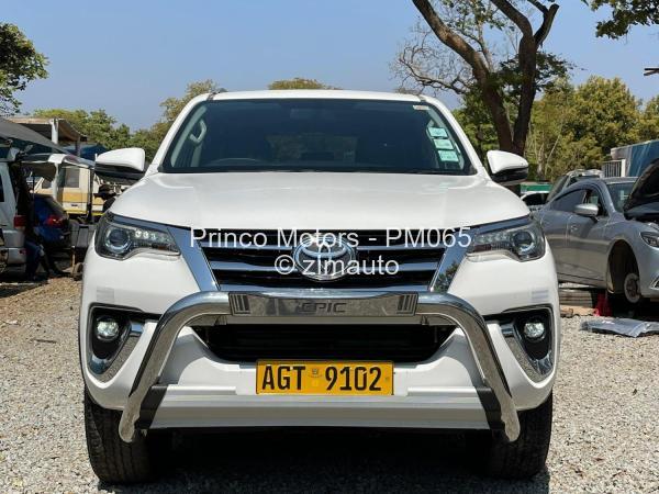 2020 - Toyota  Fortuner