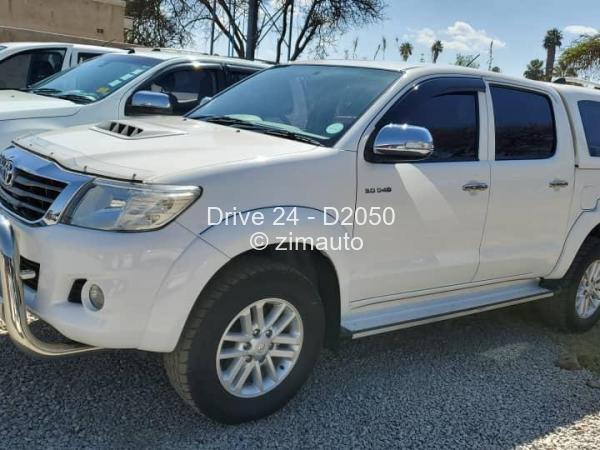 2014 - Toyota  Hilux