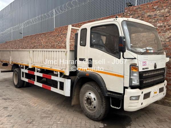 2025 Howo sinotruck
