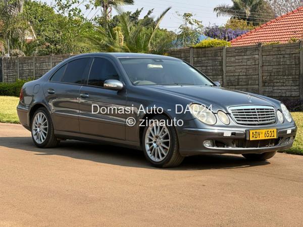 2005 Mercedes Benz E 200