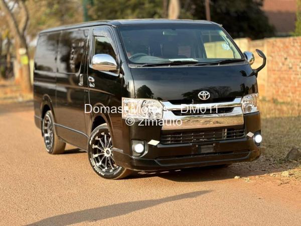 2016 Toyota  Hiace
