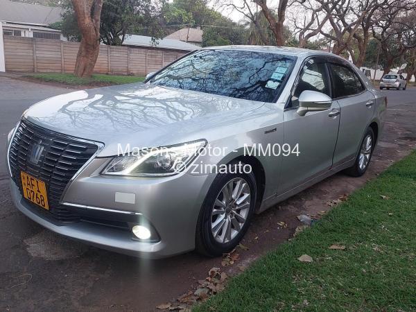 2014 Toyota  Crown