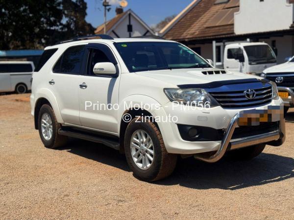 2015 Toyota  Fortuner