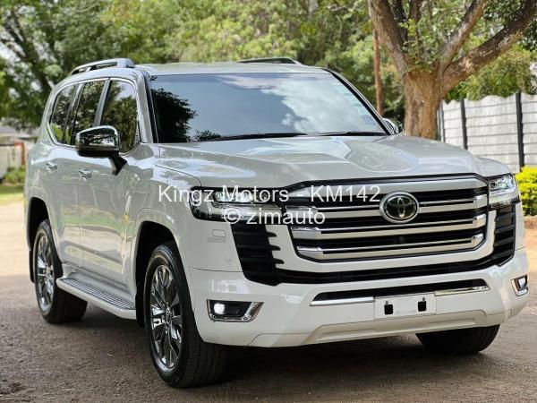 2023 Toyota  Landcruiser 300 ZX