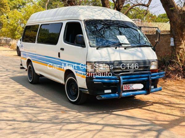 2004 Toyota  Hiace