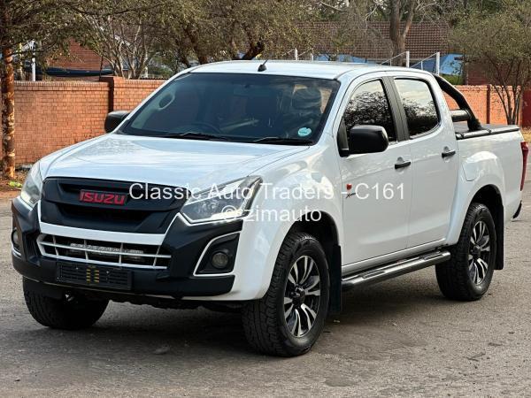 2017 Isuzu  X - Rider