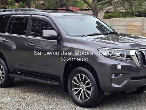 2018 Toyota  Land Cruiser