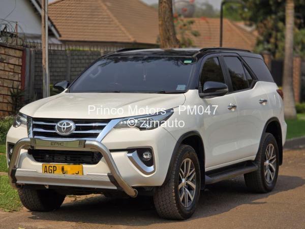 2020 - Toyota  Fortuner