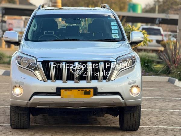 2017 Toyota  PRADO VX