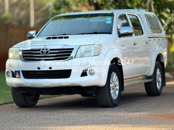 2014 Toyota  Hilux