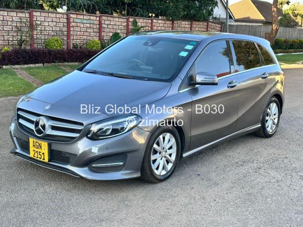 2015 Mercedes Benz B180