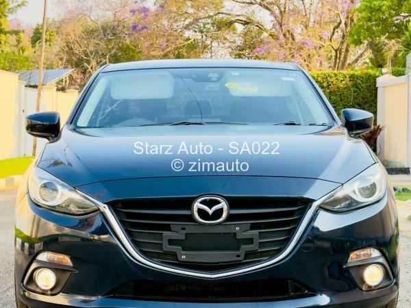 2015 Mazda  axela