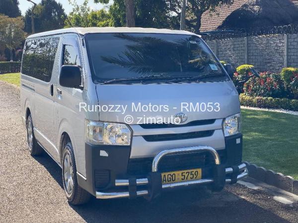 2016 Toyota  Quantum