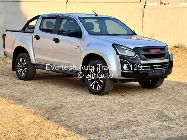 2017 Isuzu  X - Rider
