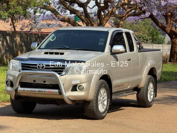 2015 Toyota  Hilux