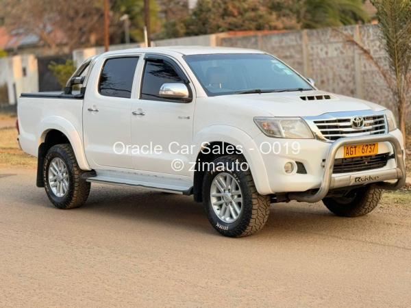 2013 Toyota  Hilux