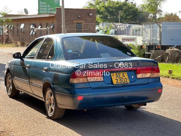 2000 - Nissan  Sunny