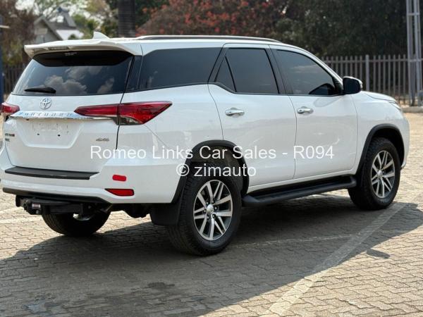 2019 Toyota  Fortuner