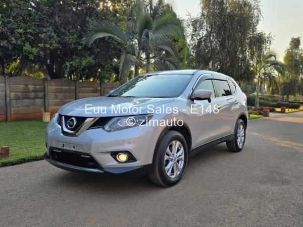 2015 Nissan  X-Trail